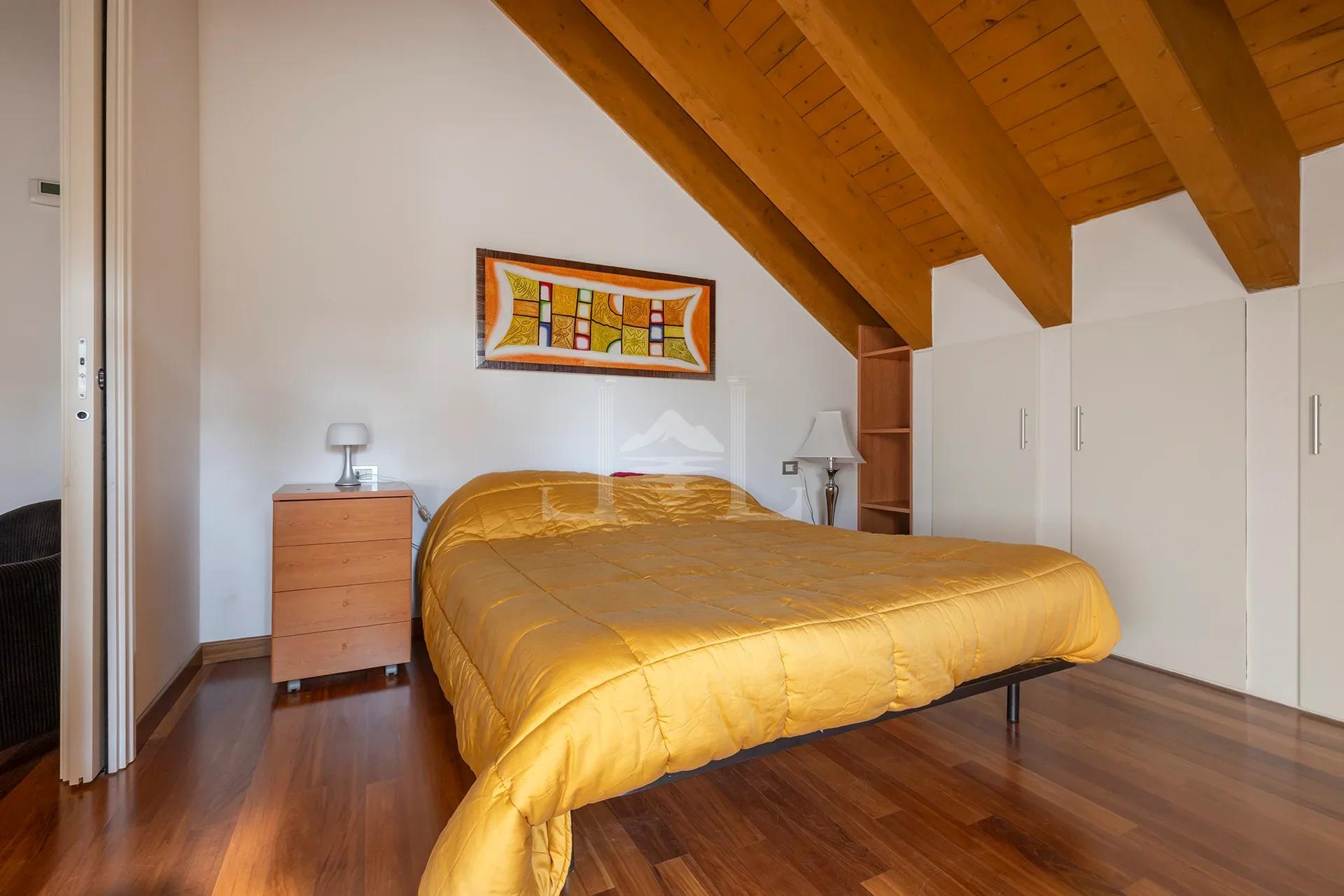 Splendido Attico Vista Mare in Vendita all'Interno di Villa Rosenda De Mari - Immagine 12