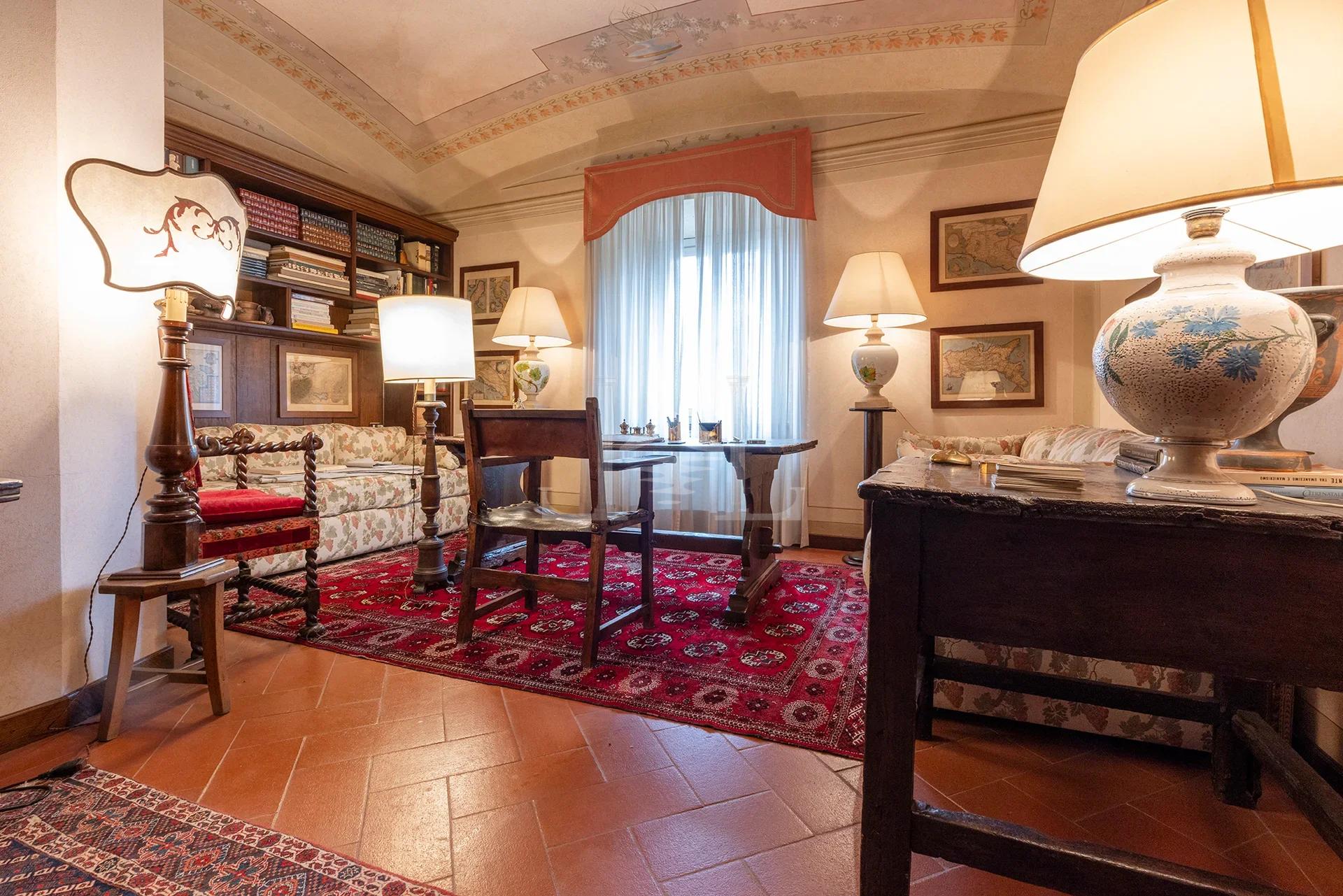 Living history, a Penthouse within a Former Franciscan Convent - Image 6