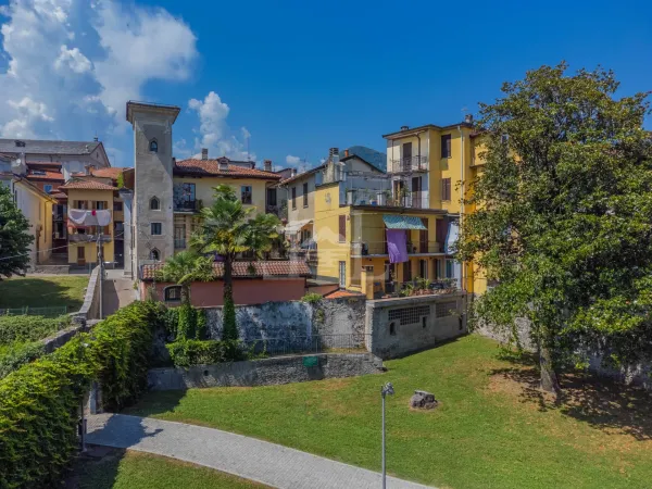 Apartment in Centro Intra - Park-facing façade