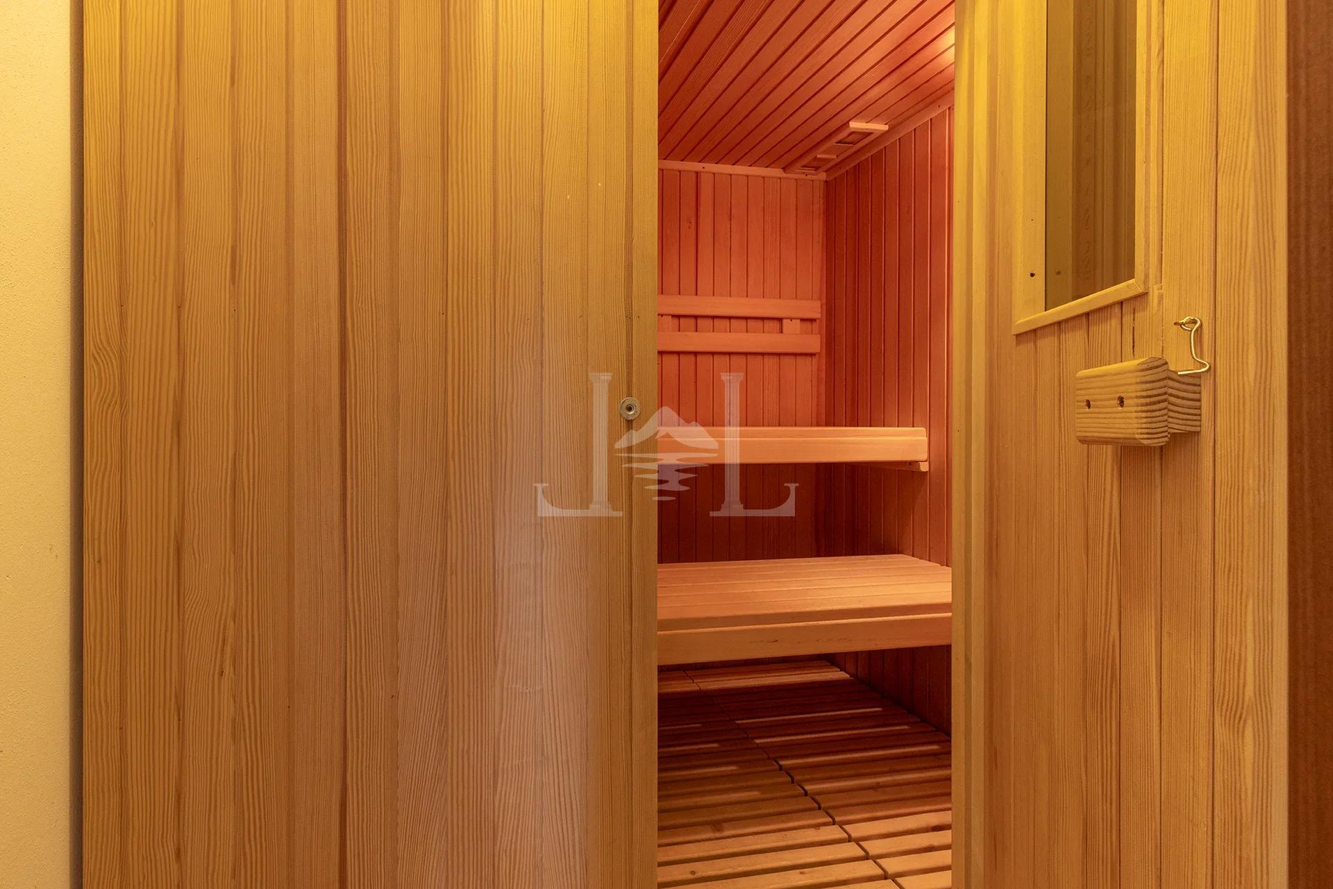 Equestrian villa sauna 13