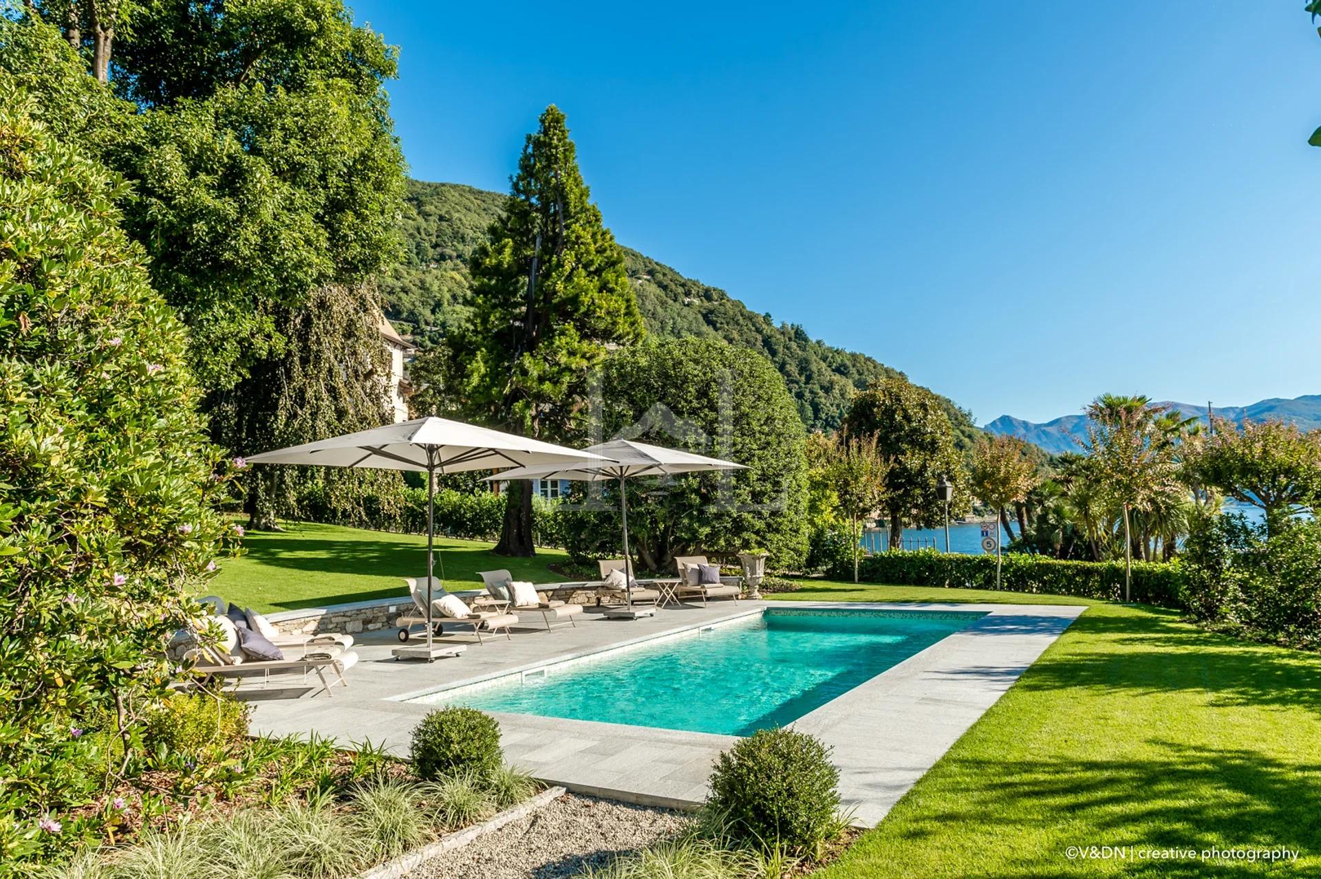 Villa Historique Face au Lac avec Jardin et Piscine à Cannero Riviera - Image 1