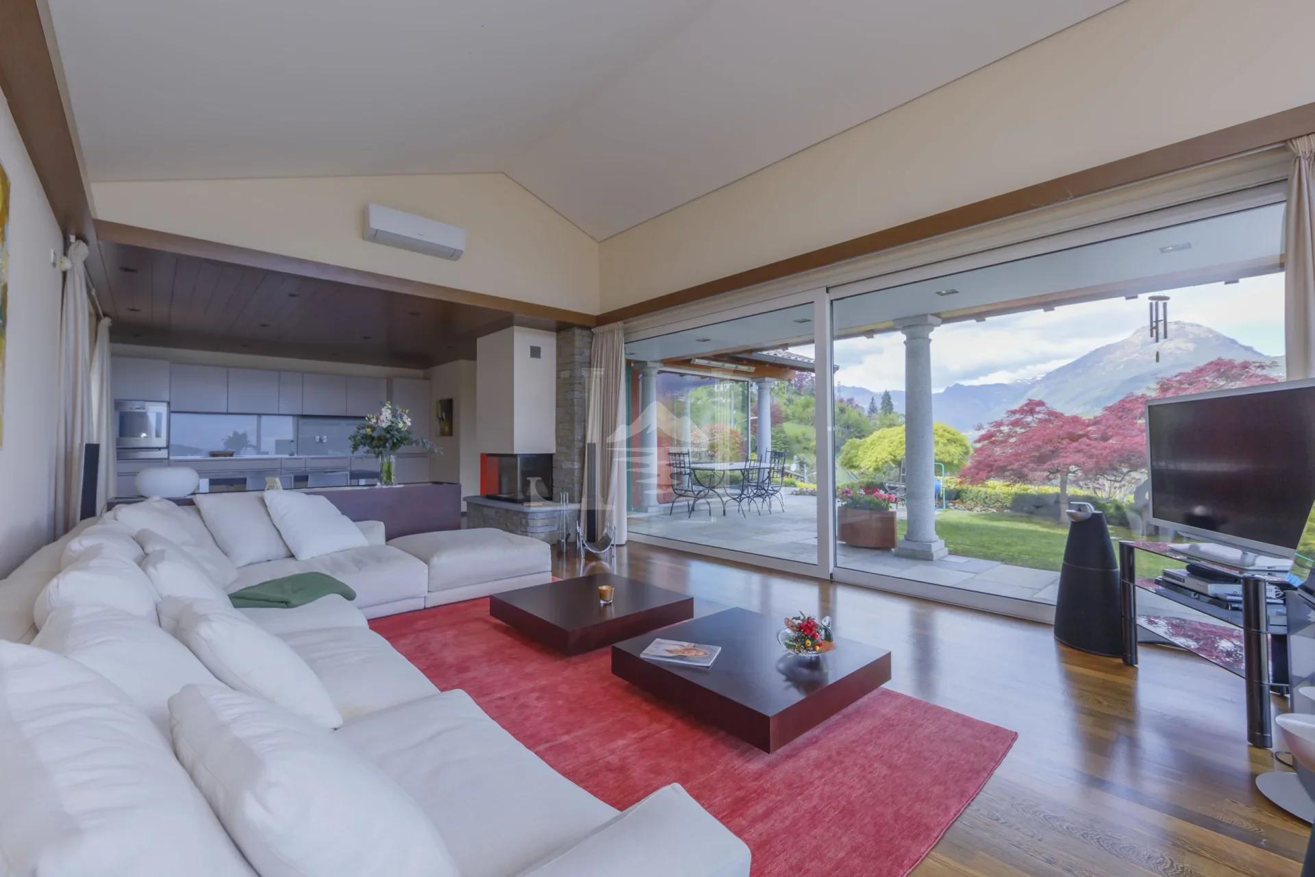 LIVING KITCHEN 2