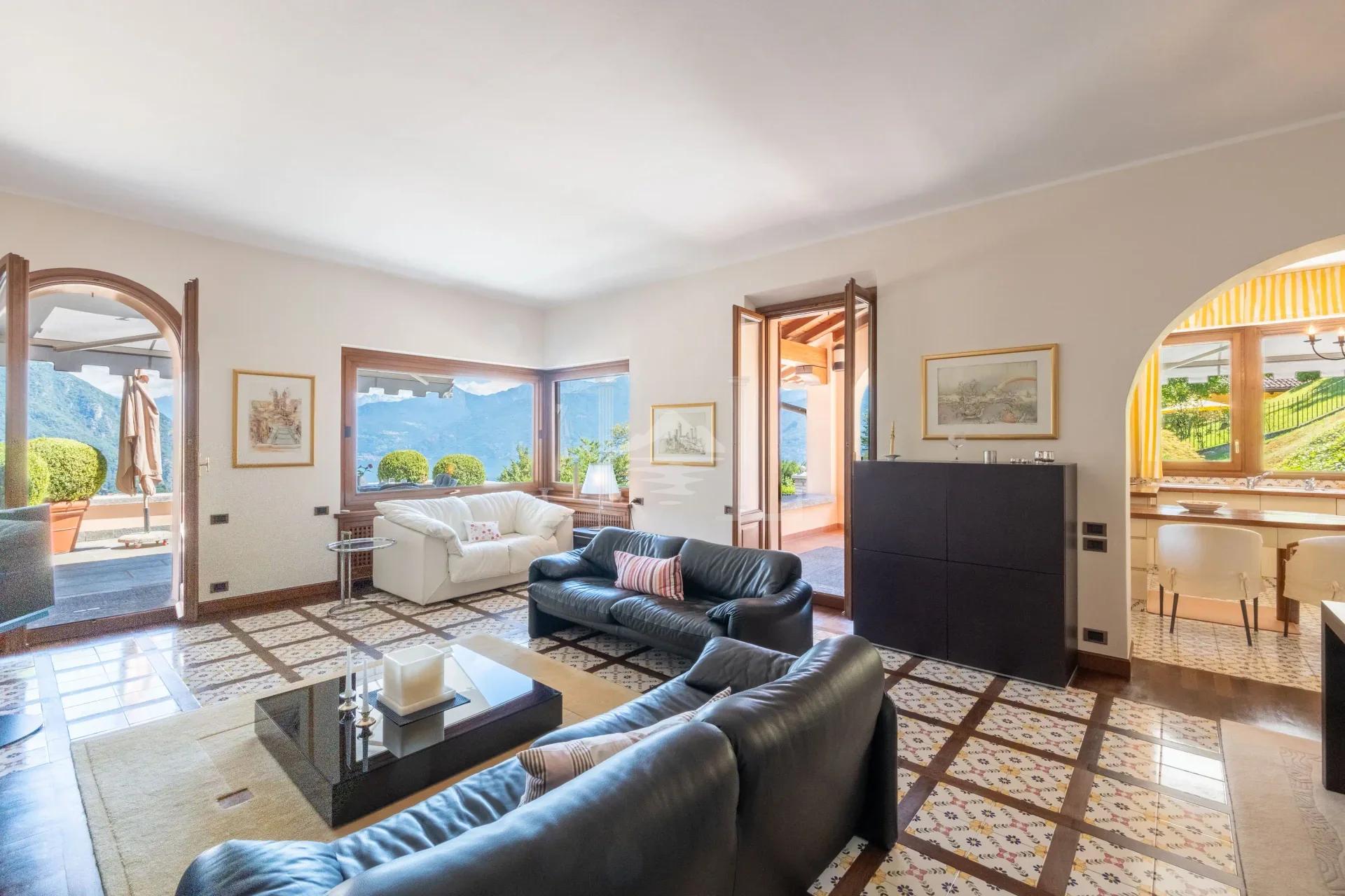 VILLA MENAGGIO SALON 2