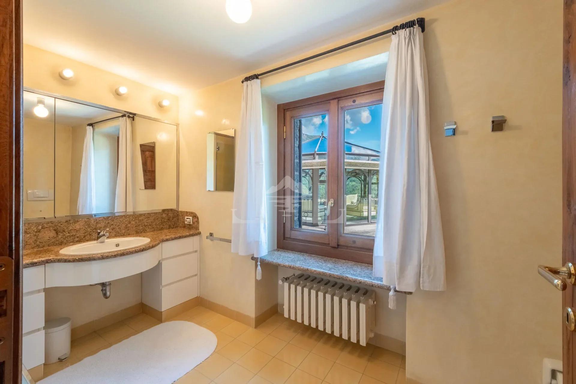 VILLA MENAGGIO SALLE DE BAIN D'HÔTE 3