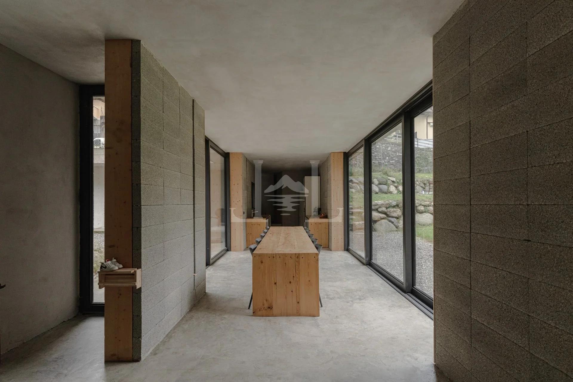 Narrow House: Award-Winning Contemporary Architecture Near Lake Como