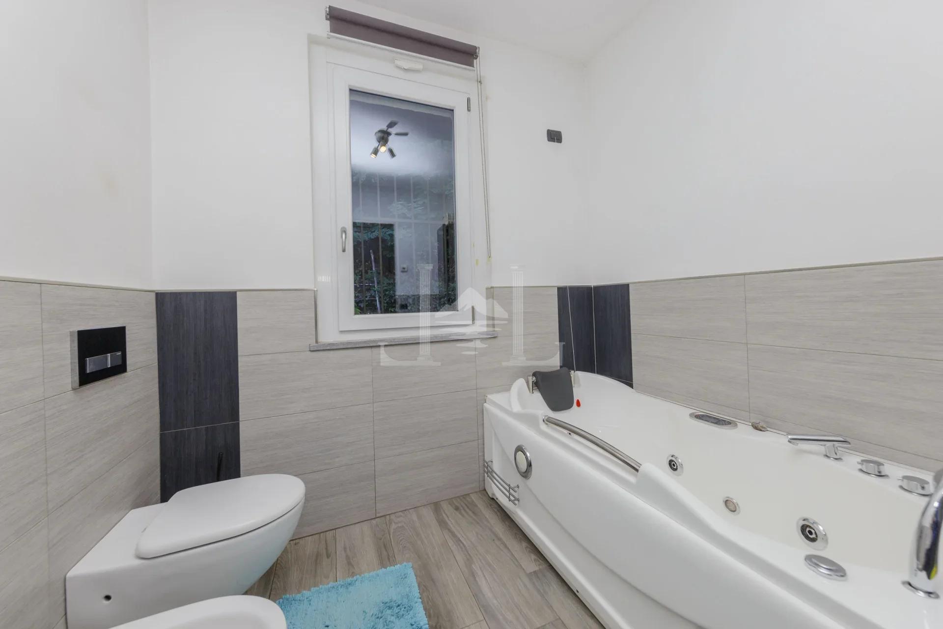 luxury-villa-with-view-on-borromean-islands-stresa-lake-maggiore