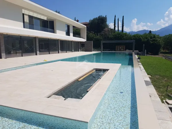 Il lusso di una tenuta privata sul Lago di Como - Immagine 5