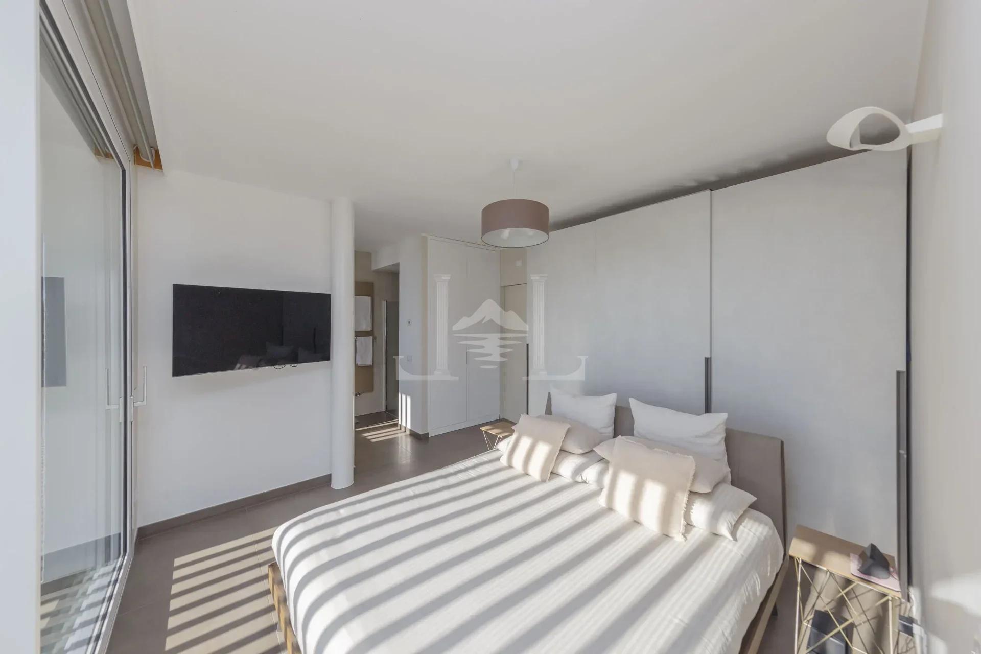 MASTER BEDROOM 2