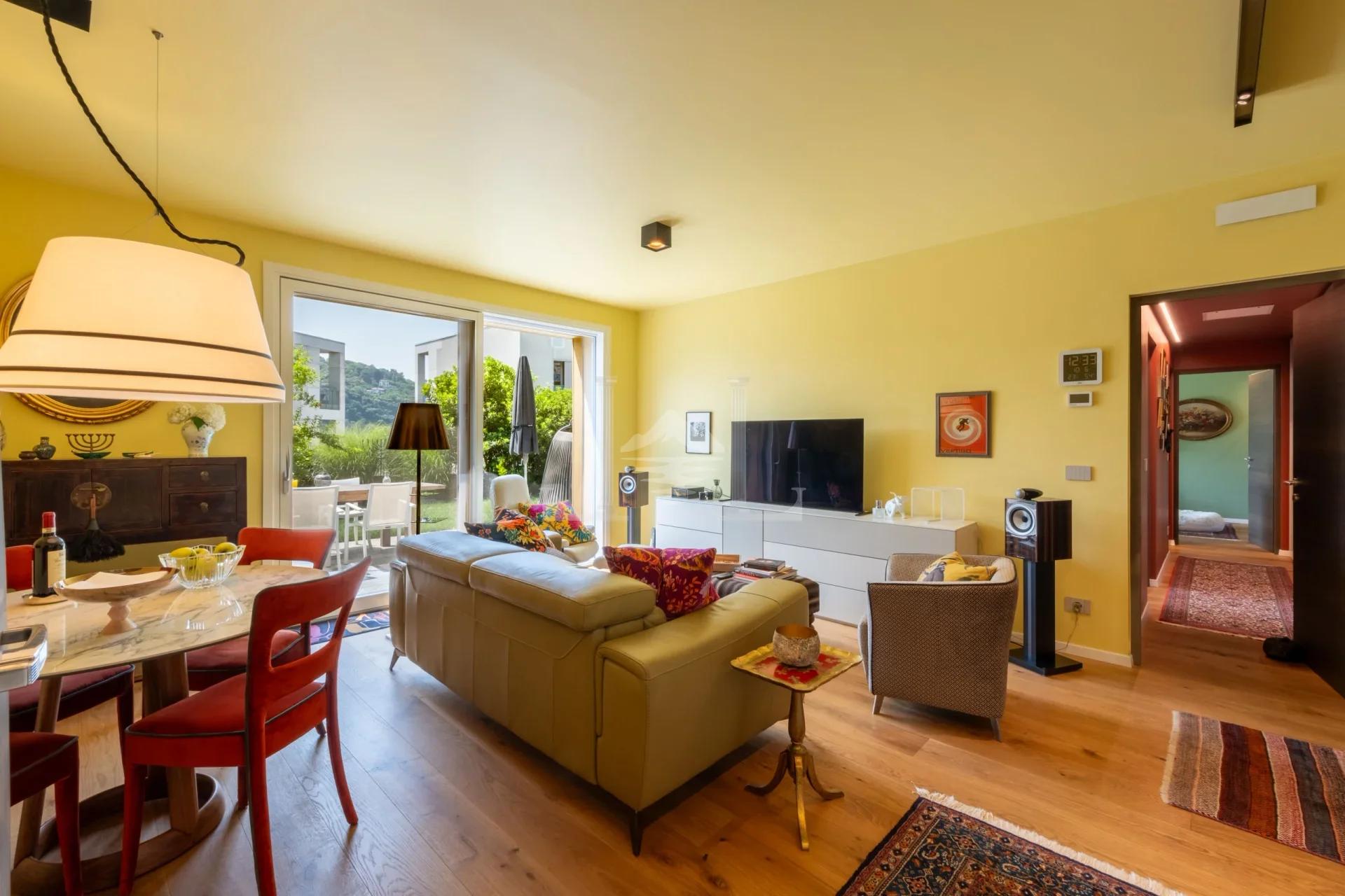 APT LAVENO LIVING 1