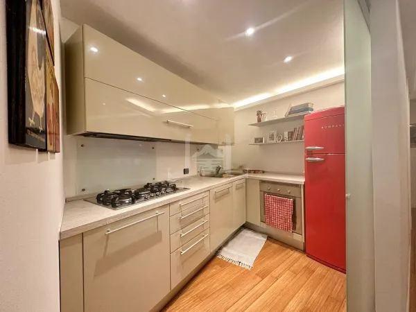 KITCHEN CLOSE BLEVIO