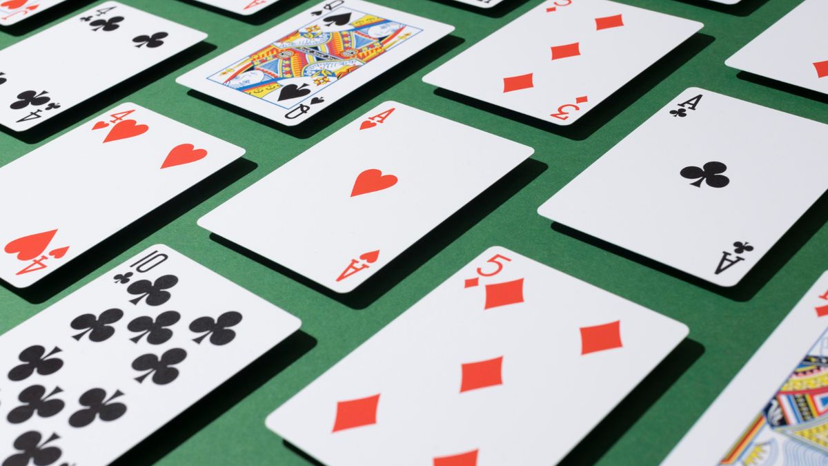 How to Make Personalized Pinochle Cards With Your Own Photos, Artwork, or Logo