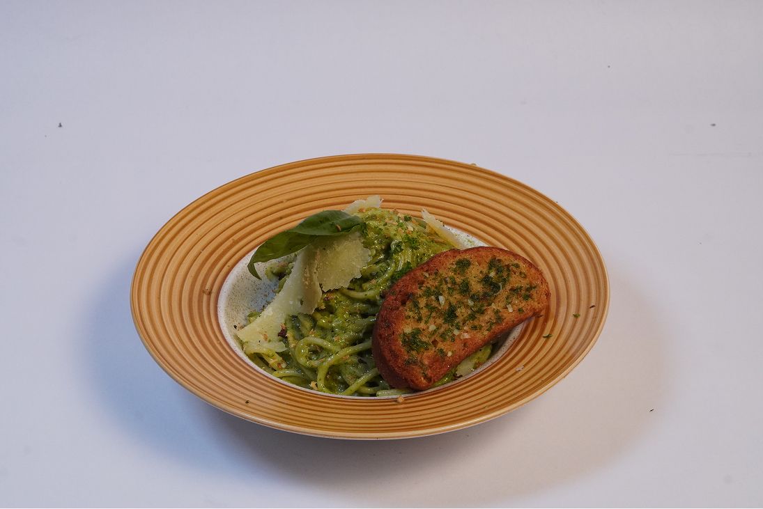 Spaghetti Pesto picture