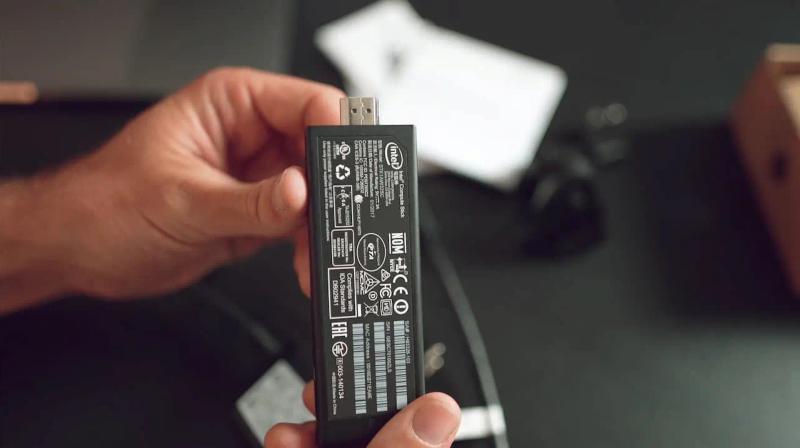 Intel Compute Stick Unboxing
