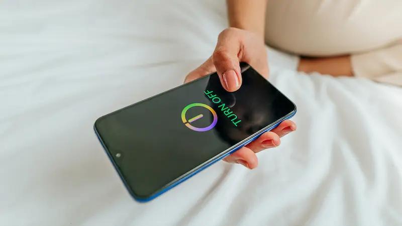 How To Turn Off The Touchscreen On Your Smartphone thumbnail