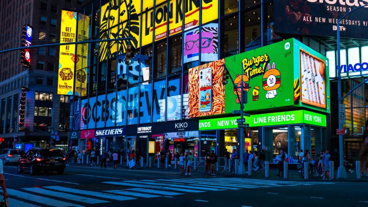 Top outdoor advertising companies