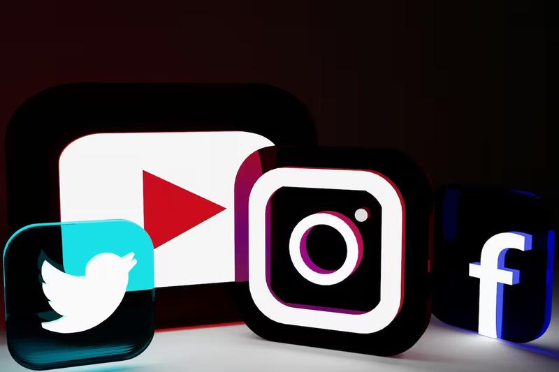 Social Media Logos
