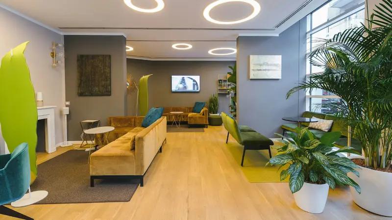 How digital display boards improve internal communications th