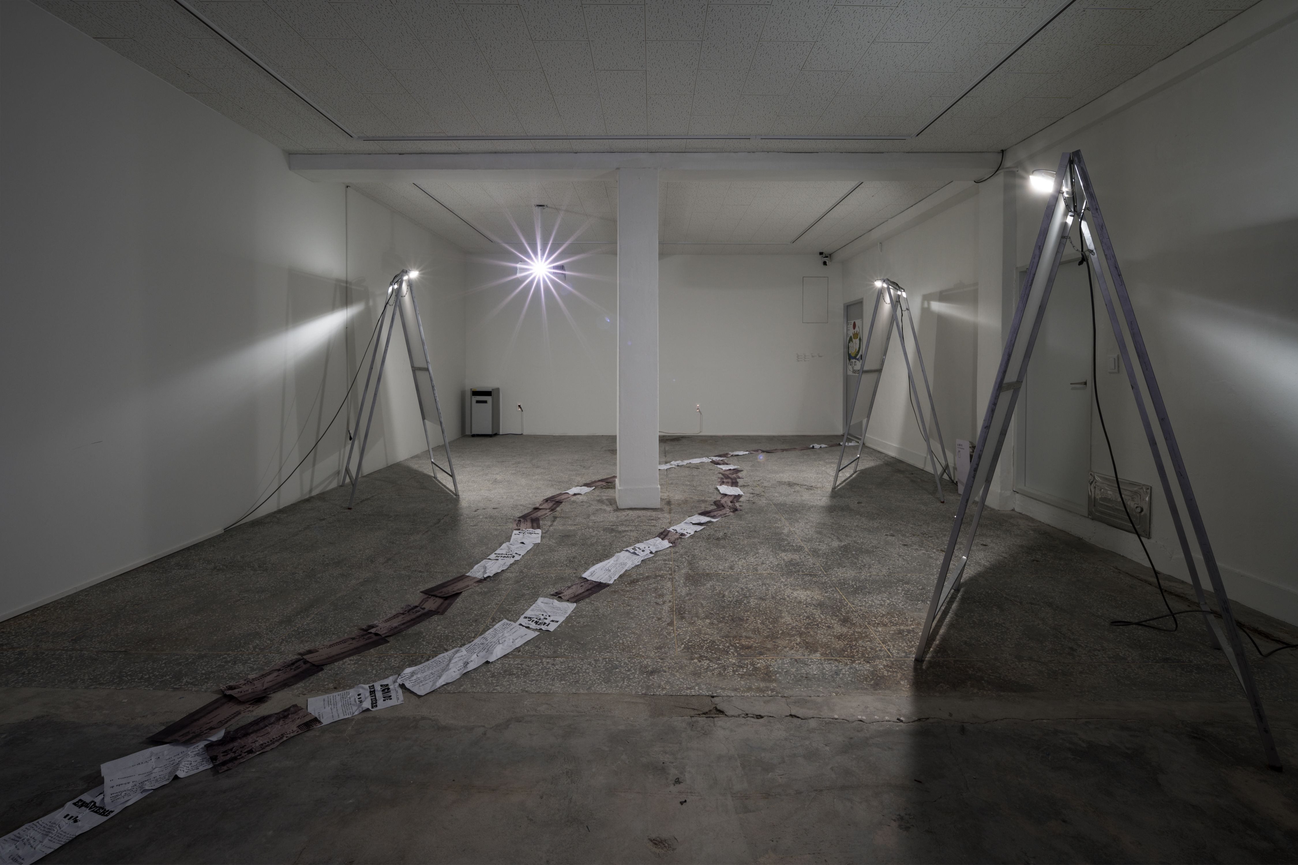 관점들과 관계들 (Installation view)
