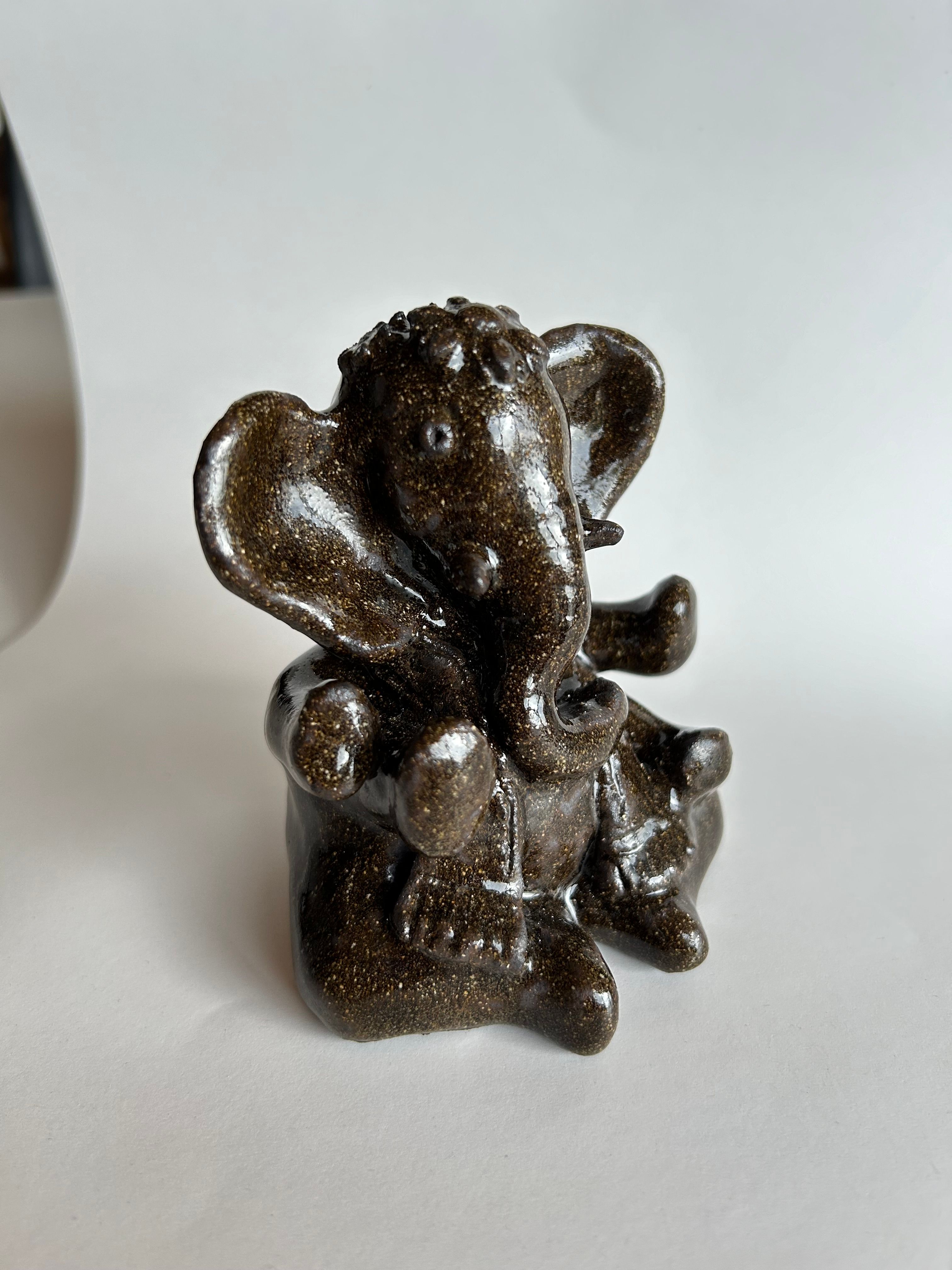 Keramikfigur af Ganesh 