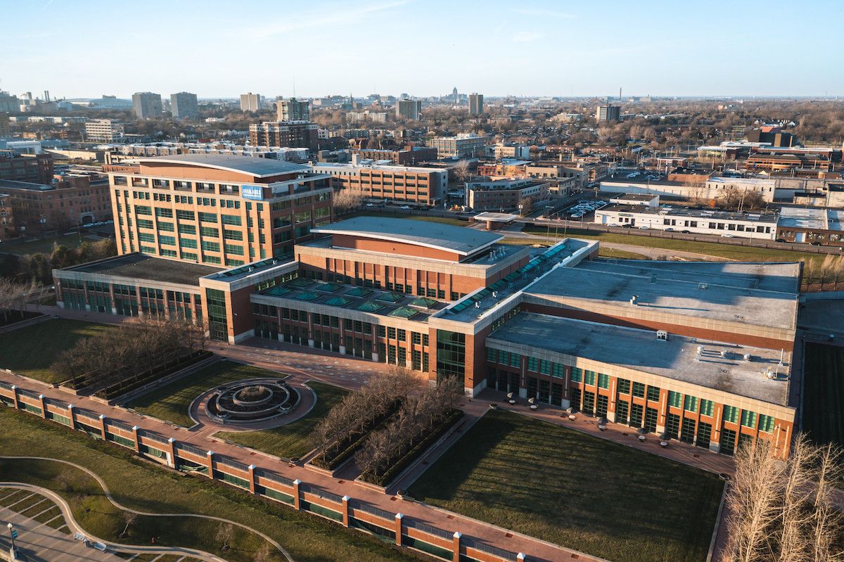 Detroit Development Tracker: The Icon (Former UAW-GM Building)