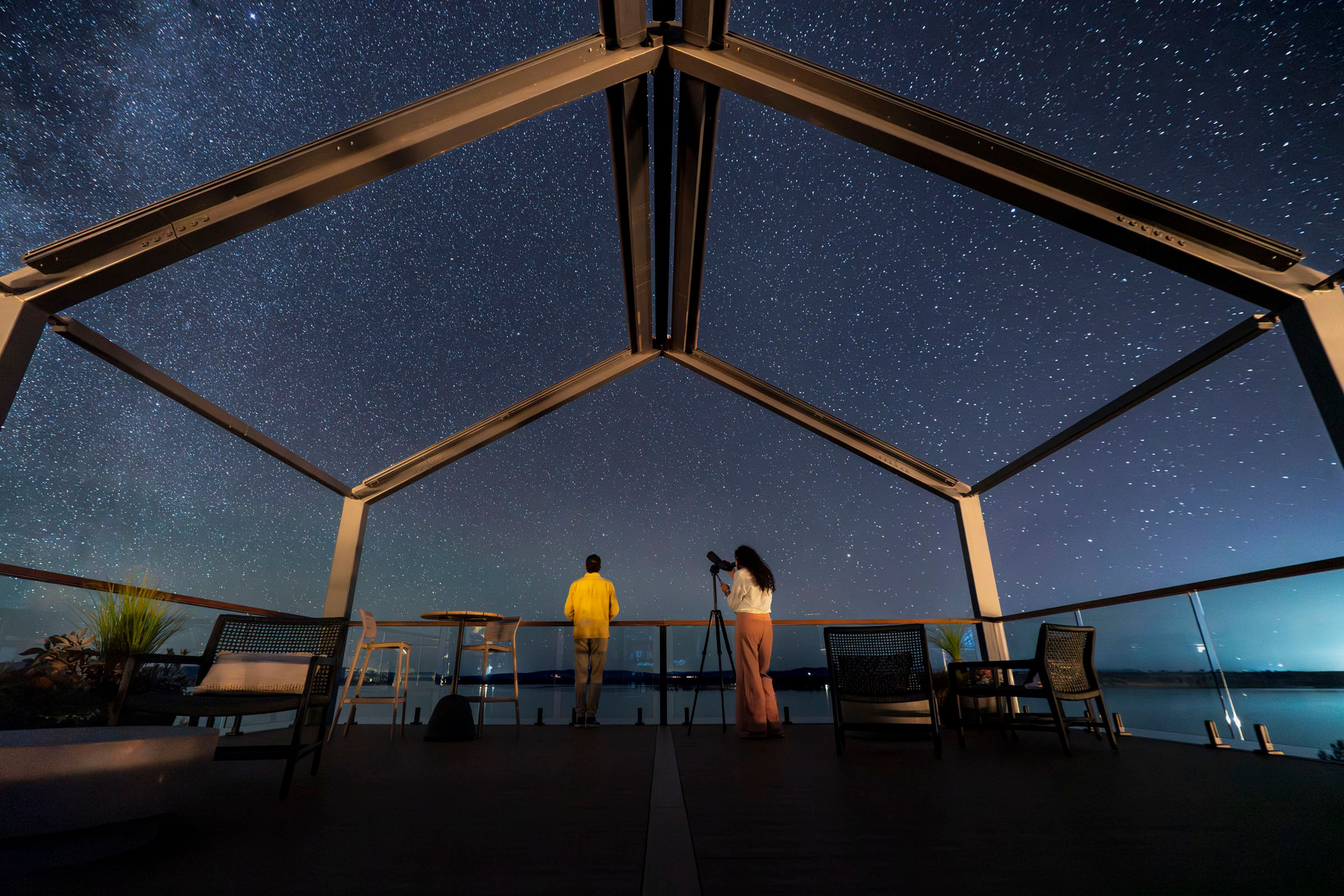 Wilderluxe Lake Keepit - star gazing from the deck of the Gilay Lounge