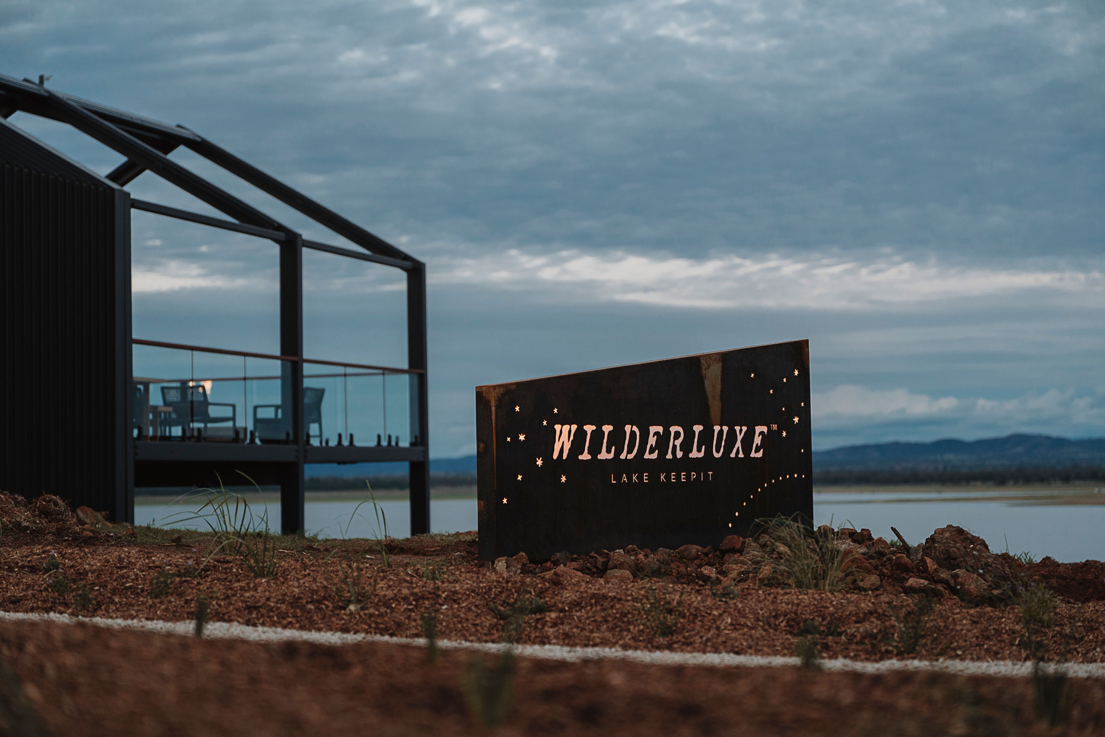 WILDERLUXE signage
