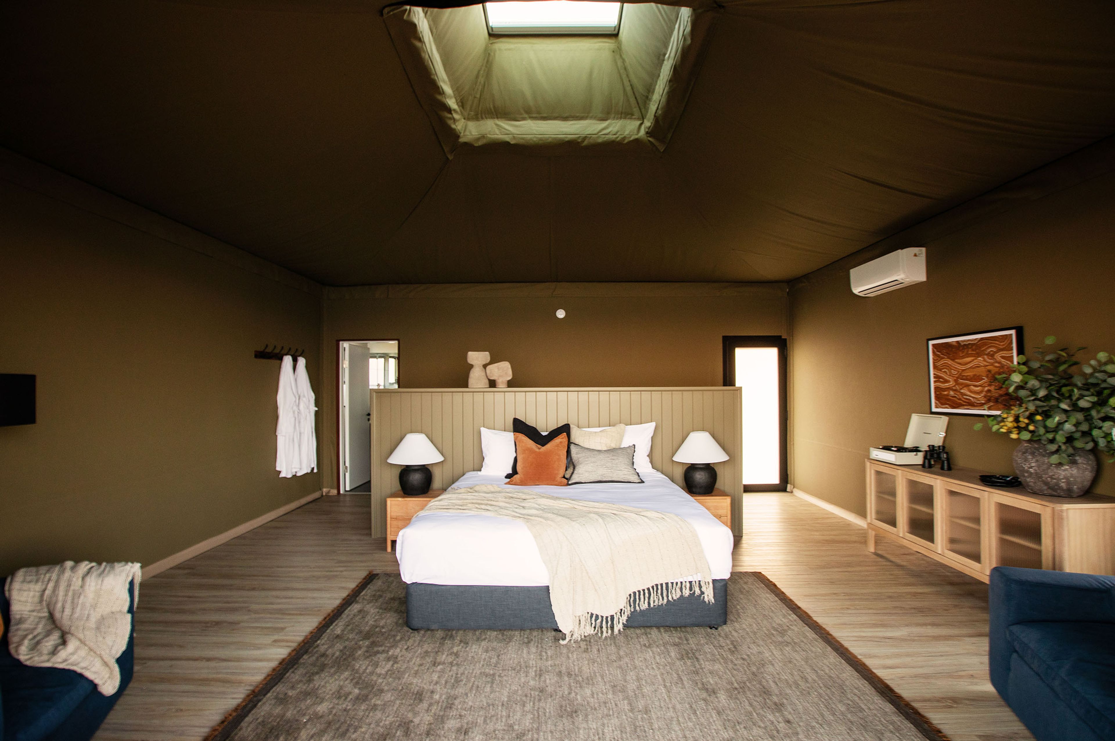 Wilderluxe - interior layout