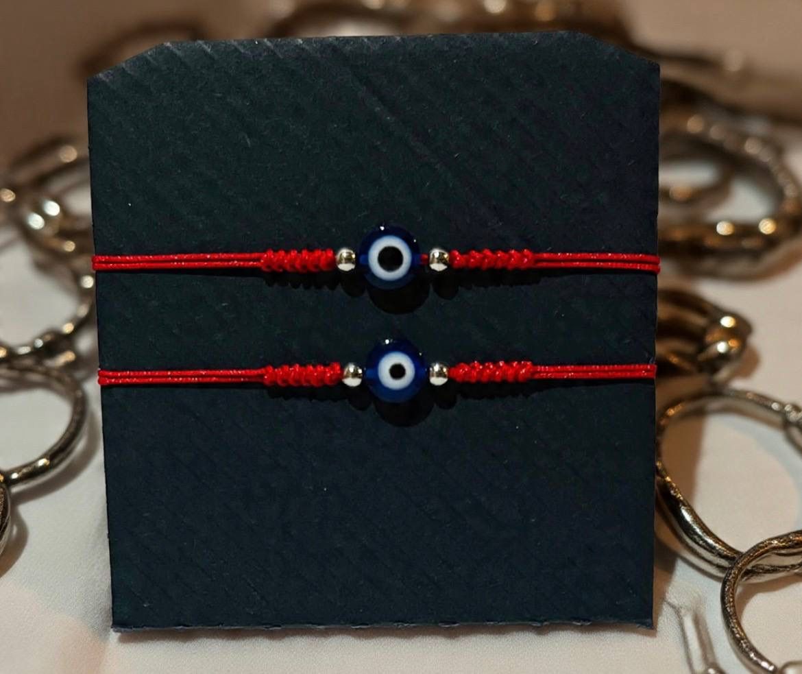 Set x 2 pulseras de Ojo turco