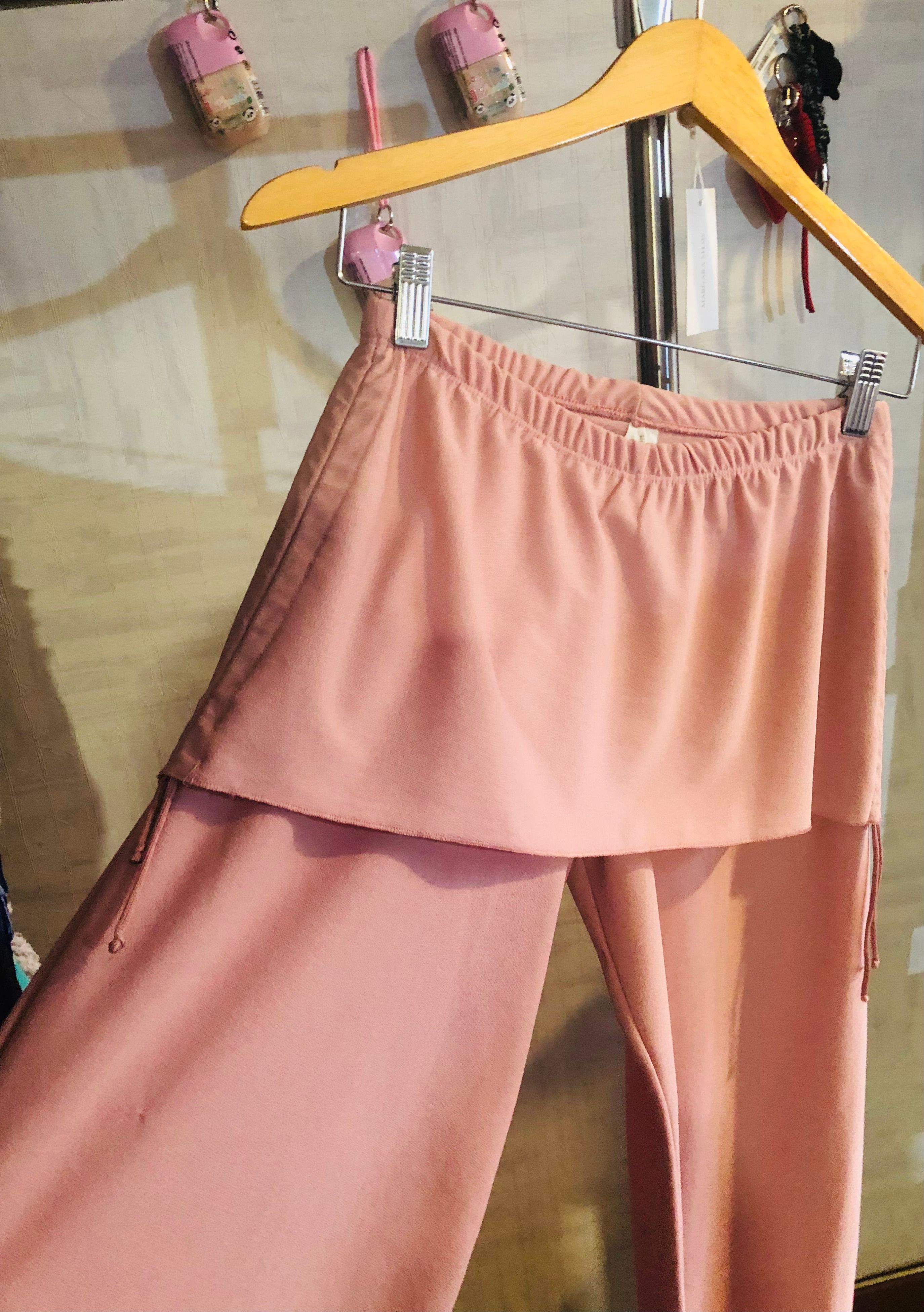 PANTALÓN con mini pollera