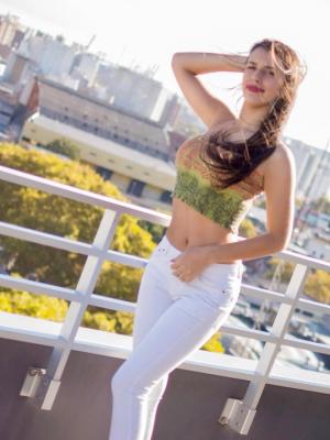 Top straples con fruncido
