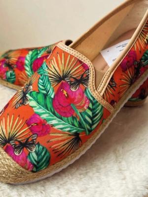 Nuevas, hermosas y cómodas alpargatas Carmen steffens