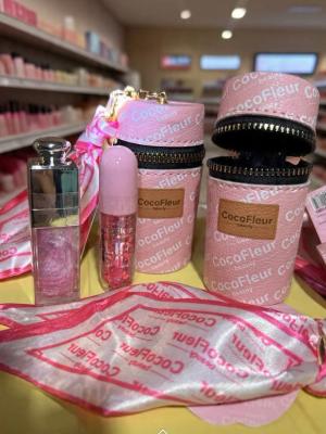 Set de labiales cocofleur, de llavero carterita, gloss y brillo larga duración