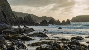 Image of sea and rocks 