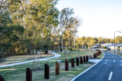 Pebble Creek Parklands pathway and picnic area