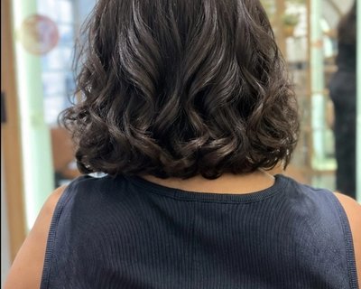 Balayage hair colouring with warm caramel tones