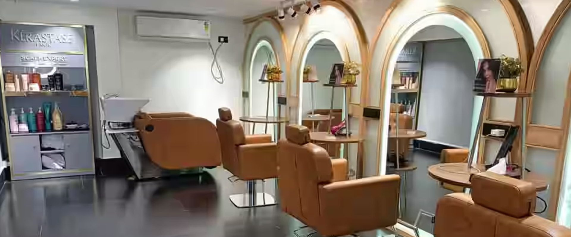 Inside Monsoon Salon Kolkata