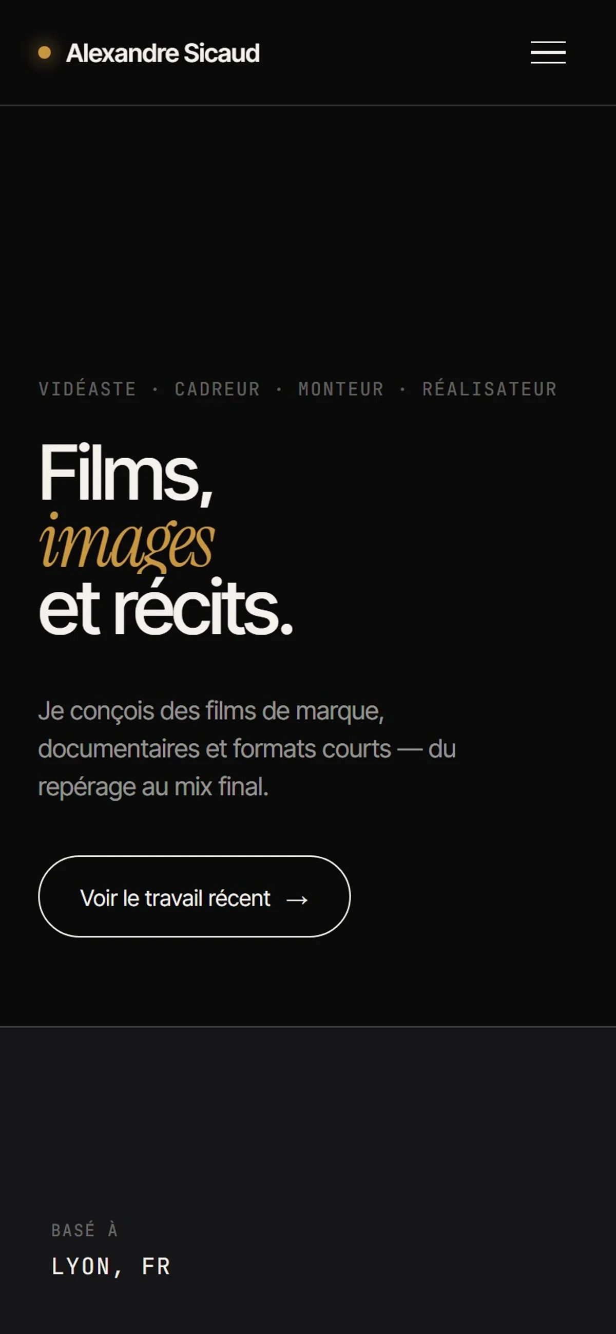 Capture : L'animation de titre en rideau, la demande de départ.