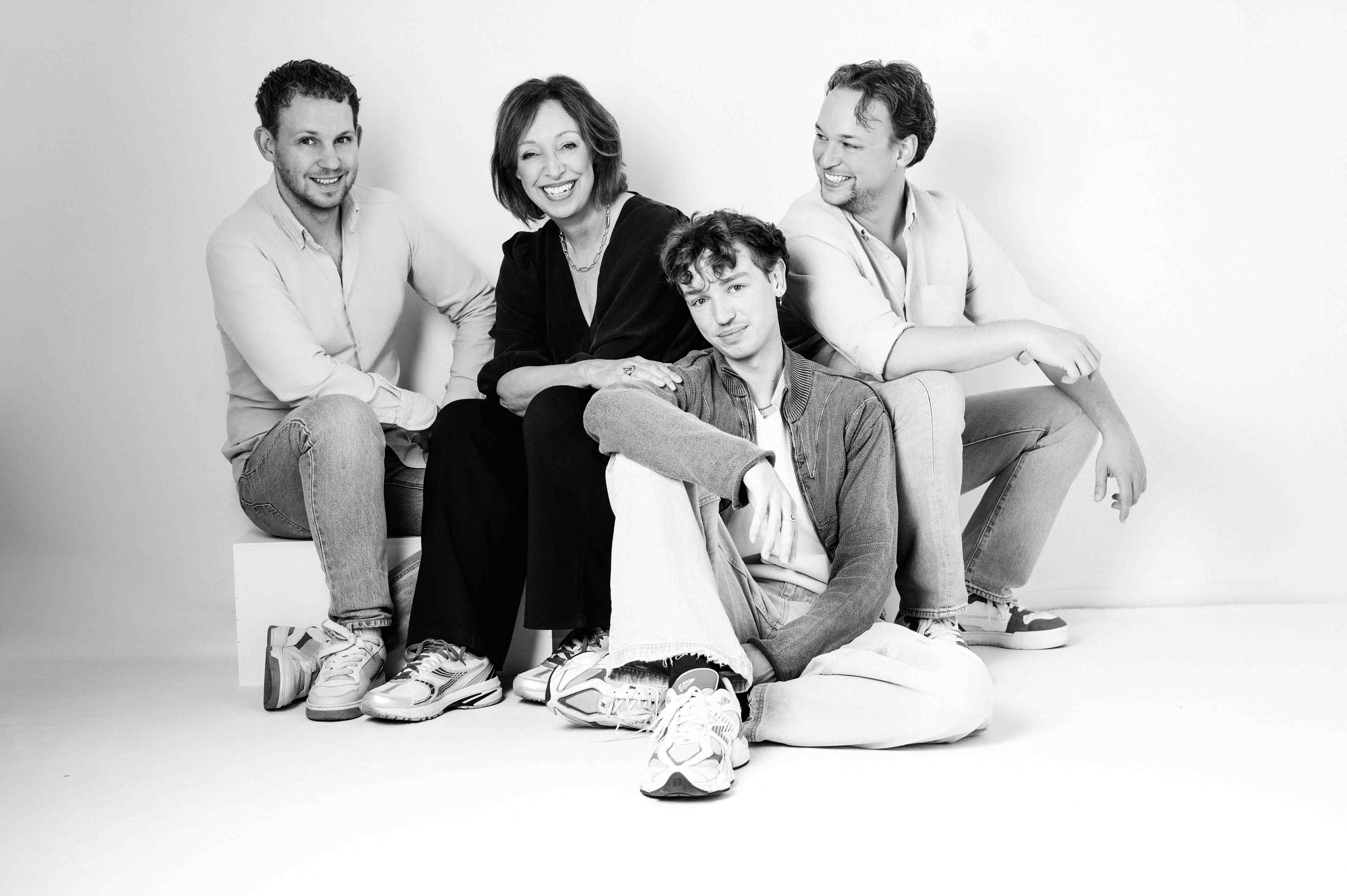 A Portrait Experience for the Whole Family -  Featuring Astrid and Her Sons - 2