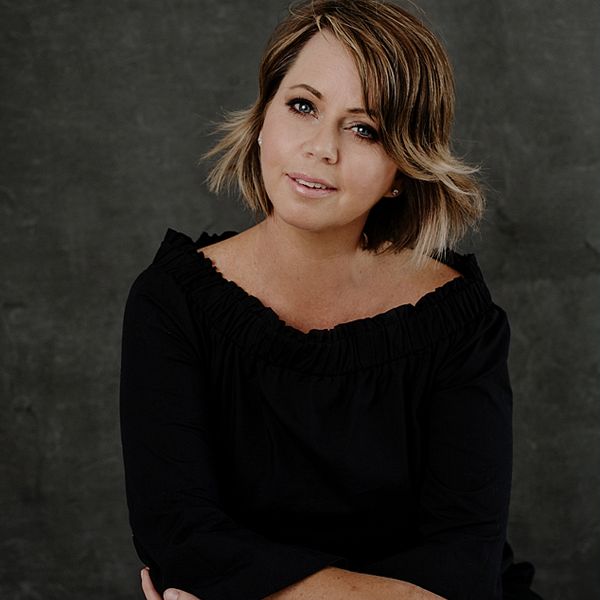 Donna's studio portrait by Jules Morgan, accompanying her own experience of the photoshoot