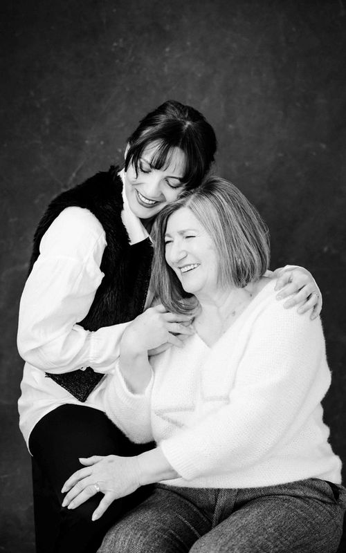 Session info | Mothers & Daughters