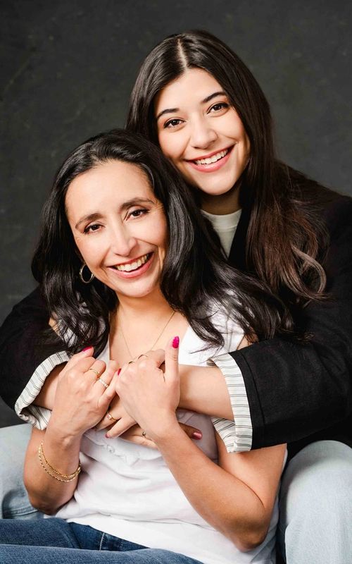 End of School Portraits with Angeles and Sofia | End of School Portraits with Angeles and Sofia