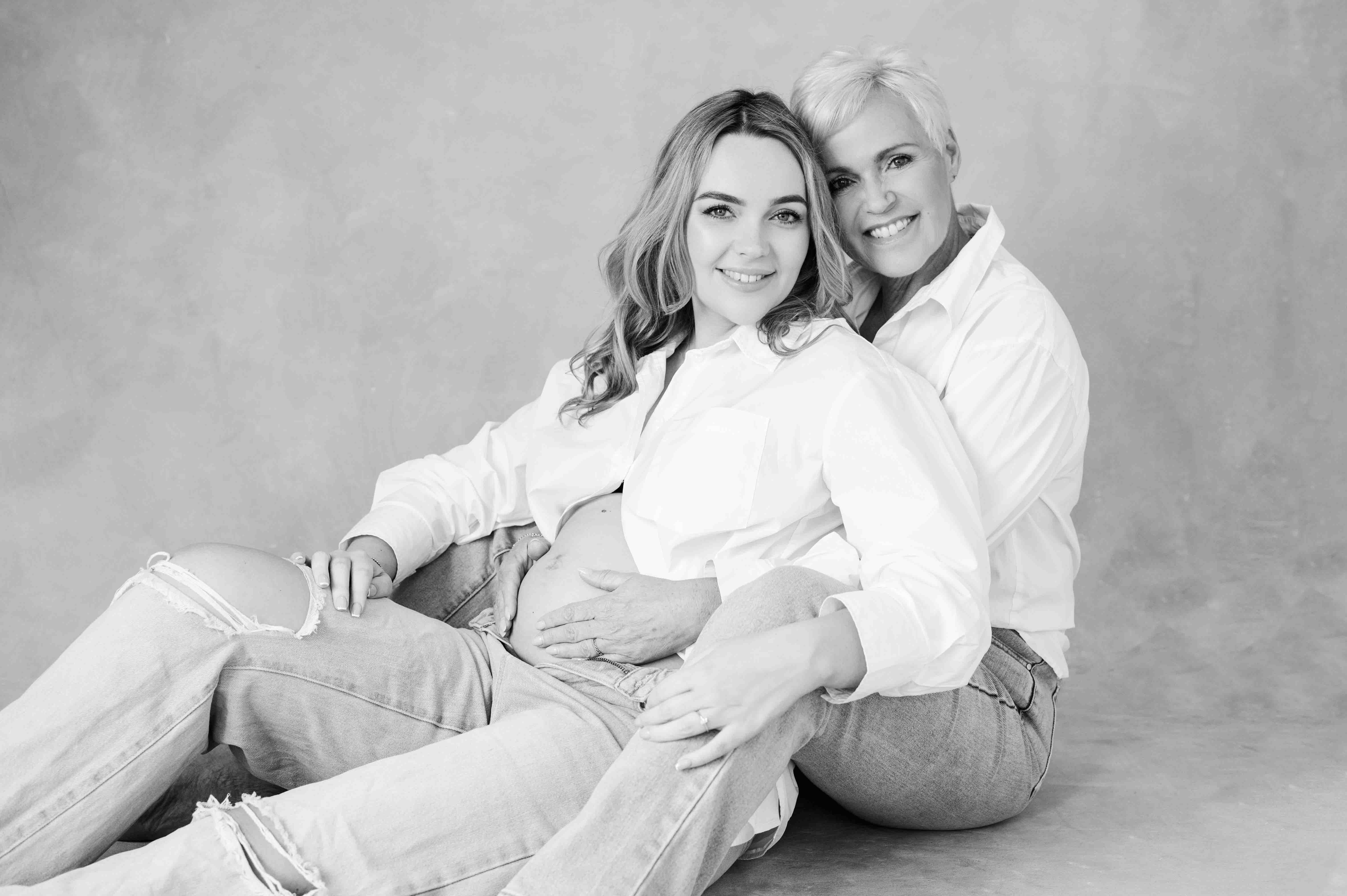 A Mother-Daughter Maternity Shoot - 0