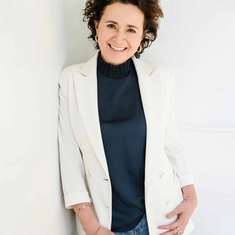 Portraits for your business image 0