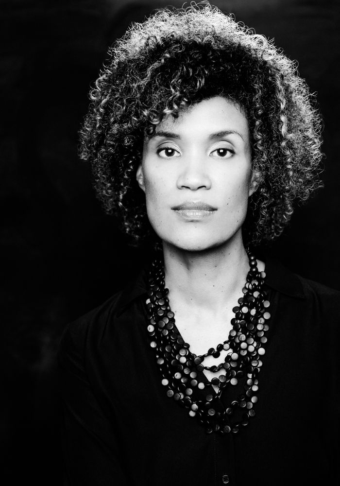 Women's Fabulous Over 40 studio portrait by Jules Morgan, Driebergen — gallery photograph 12