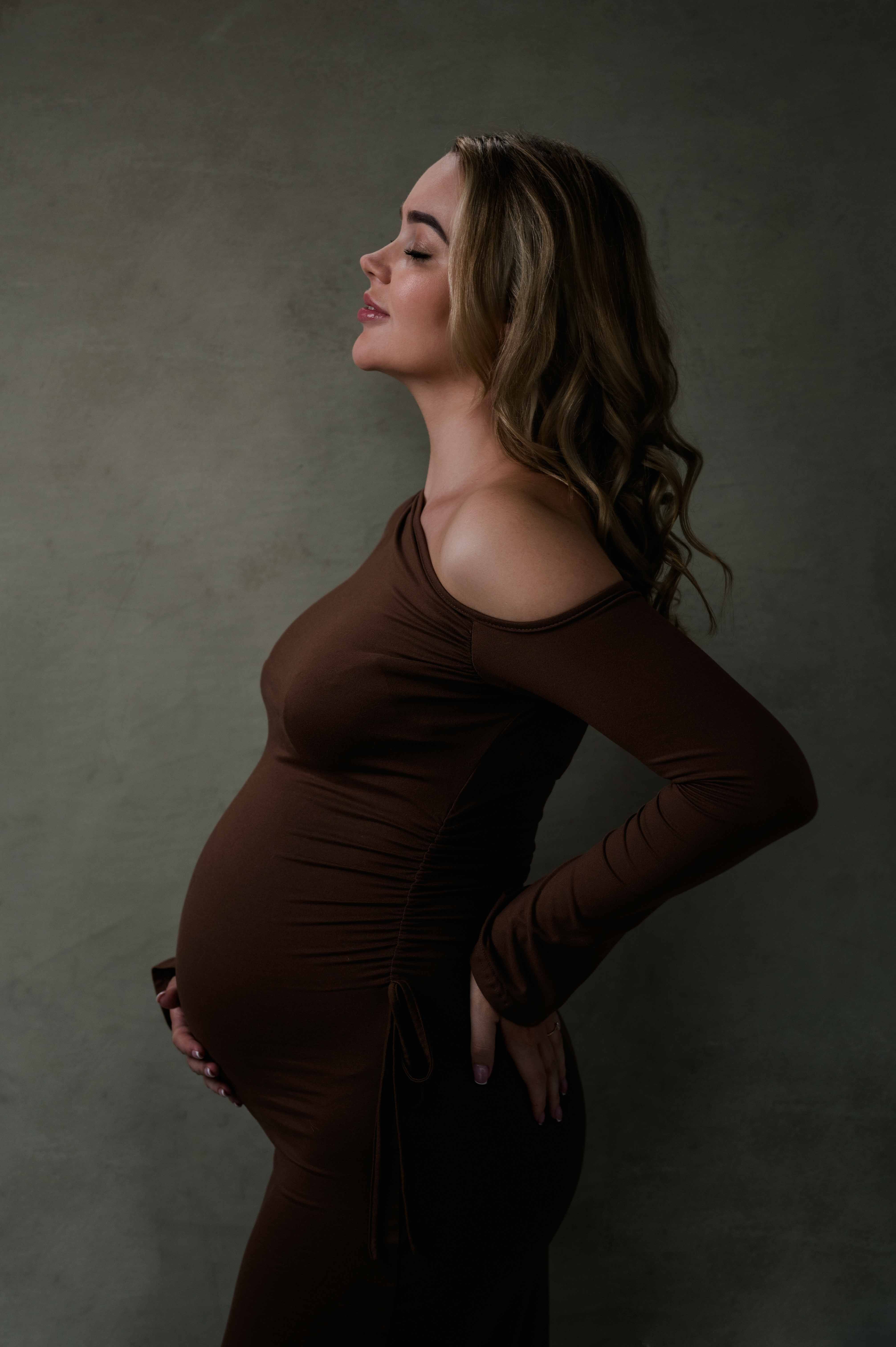 A Mother-Daughter Maternity Shoot - 2