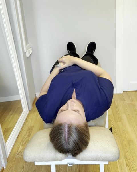 Snu hodet til midtstilling