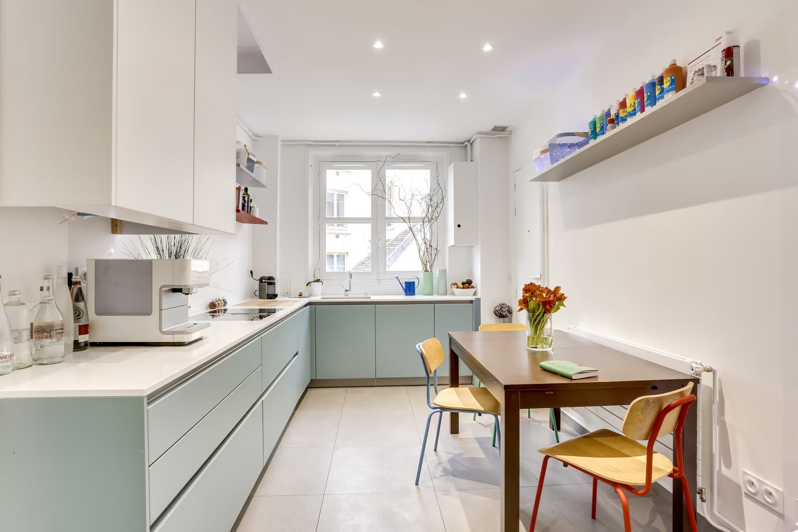 Cuisine sur-mesure bleu canard — réalisation Dec Home Agencement