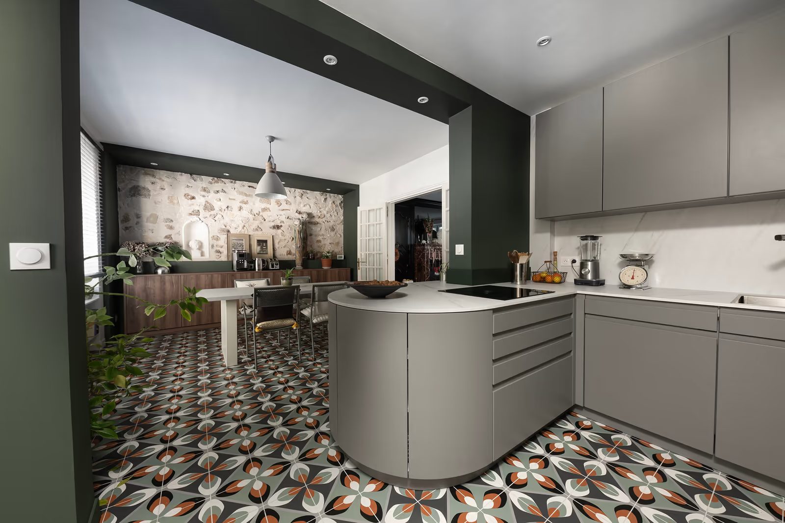 Cuisine sur-mesure emeraude — réalisation Dec Home Agencement