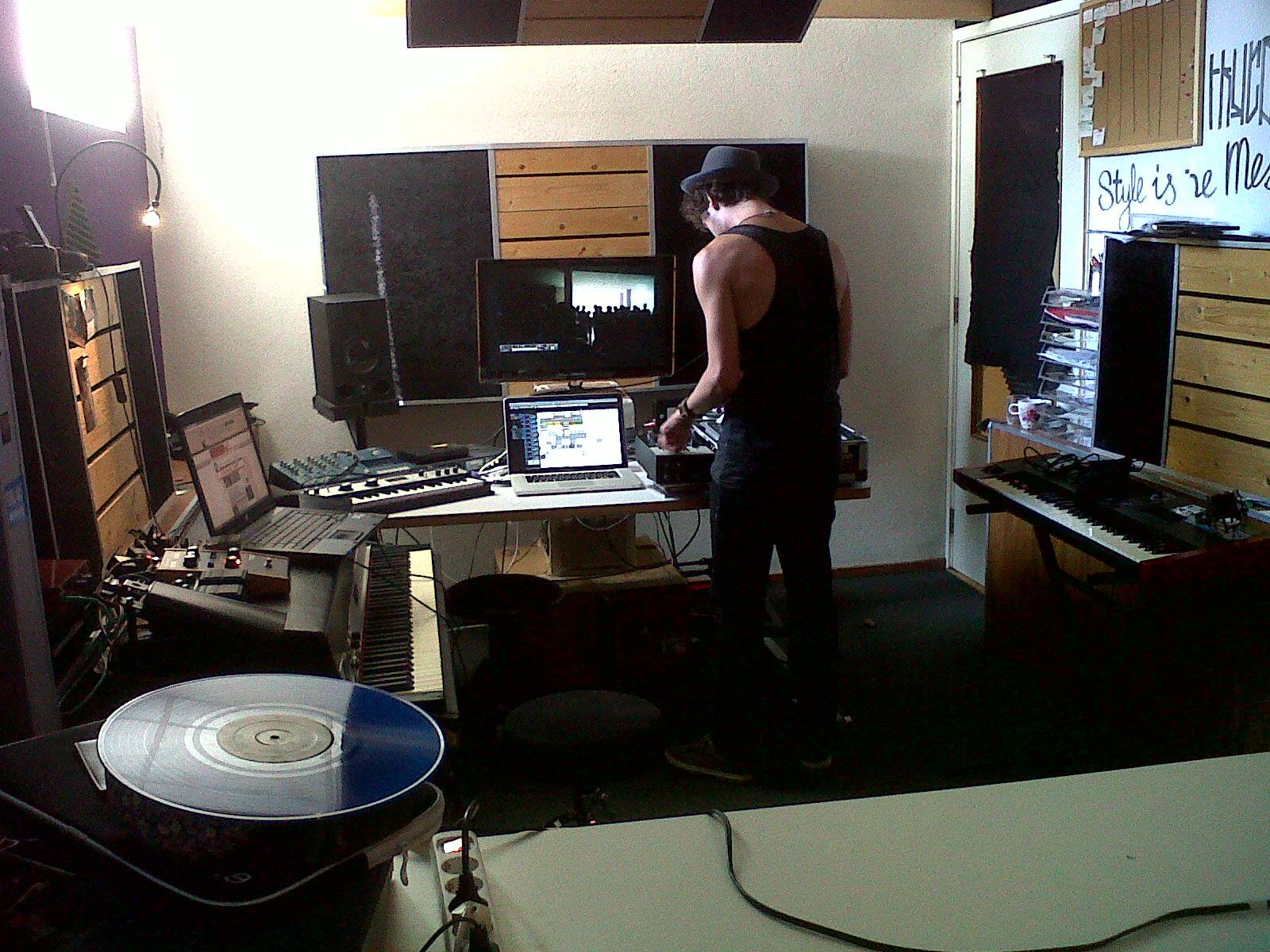 a23905fd891c931fae6a2eef7262c7213b5c502f-1600x1200