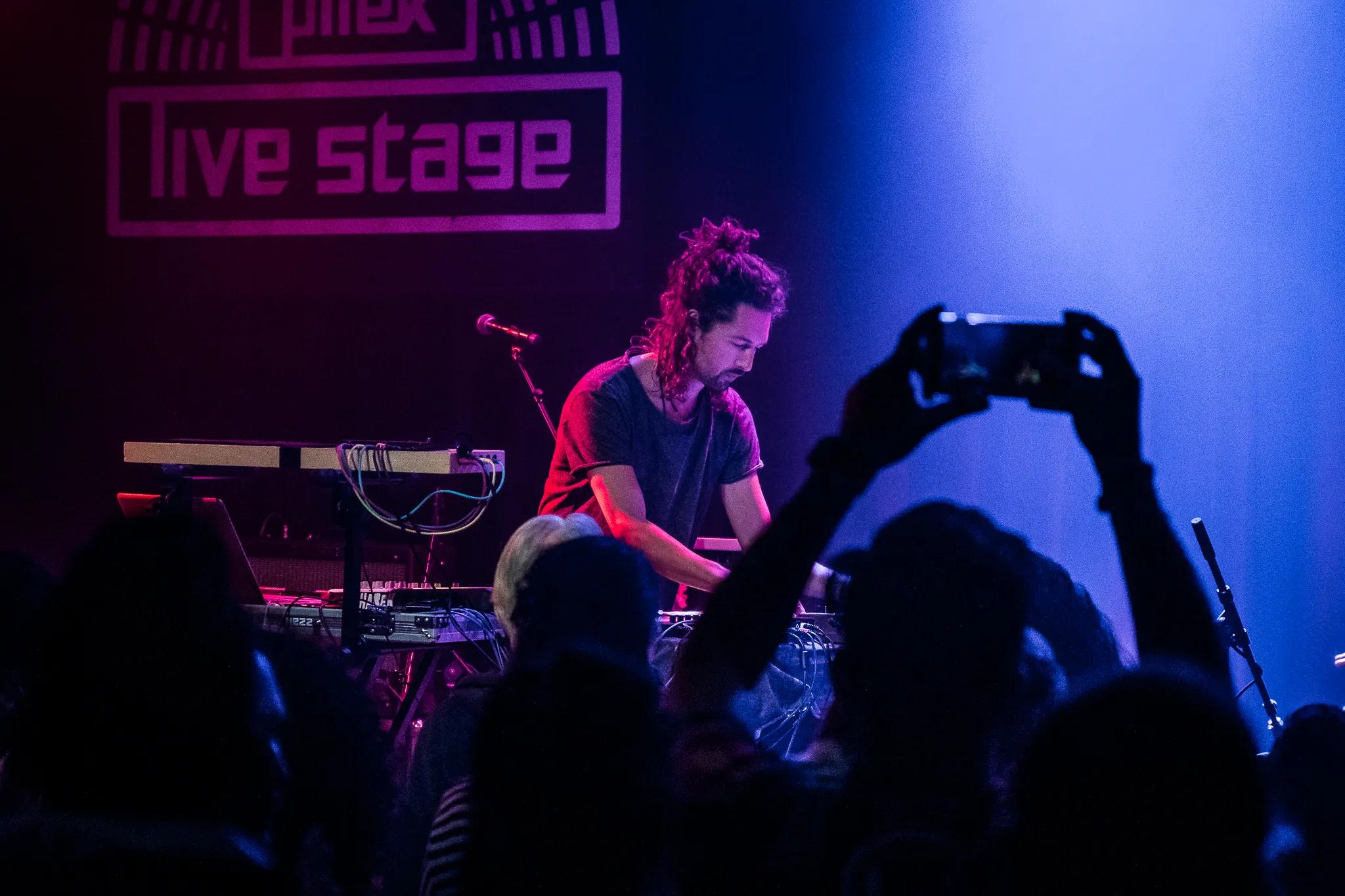 bf33466f4facd4492a640e68fdc1230940f3fdb4-2048x1365